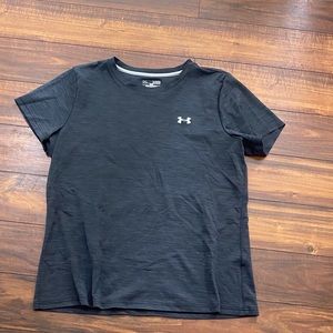 XL Dark Gray Under Armour Loose Fit Heat Gear Top